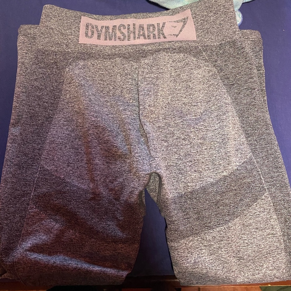 Grey gym shark leggings